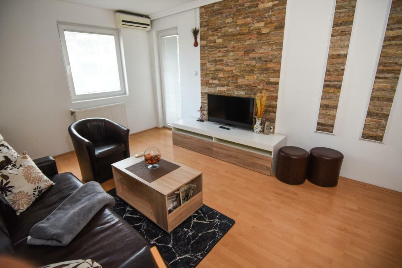 Victoria Apartment - Excellent Choice - Near Center سكوبجي المظهر الخارجي الصورة
