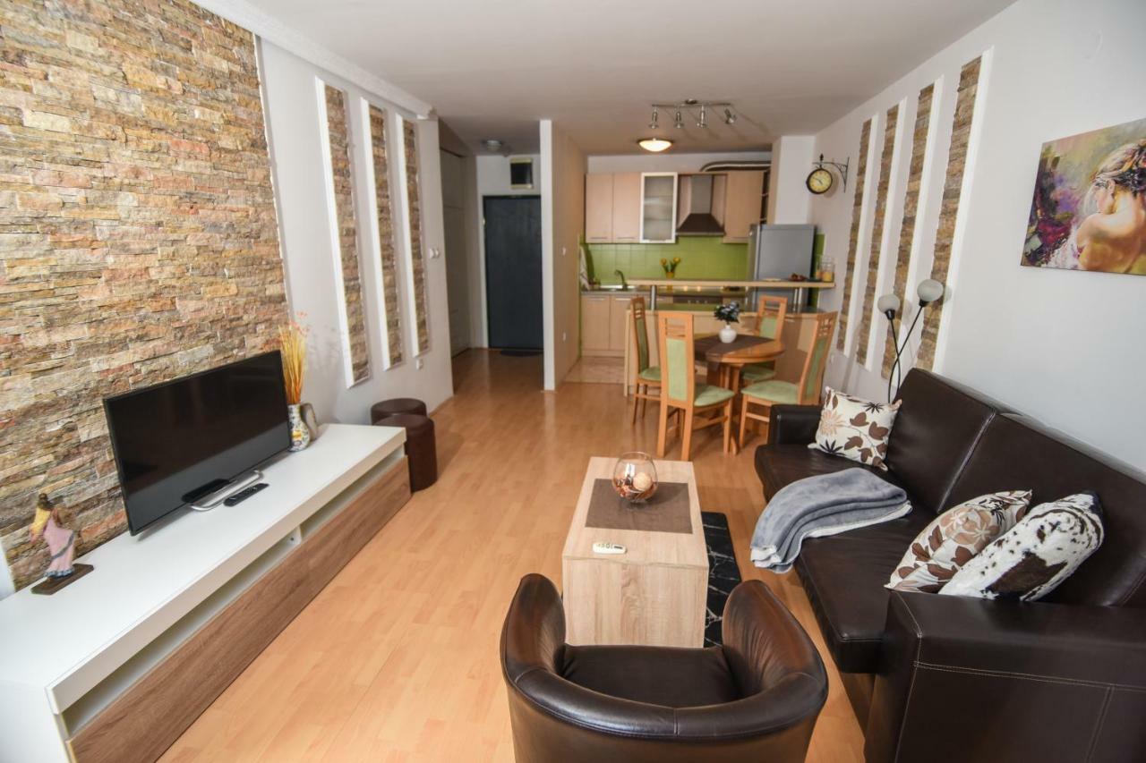 Victoria Apartment - Excellent Choice - Near Center سكوبجي المظهر الخارجي الصورة