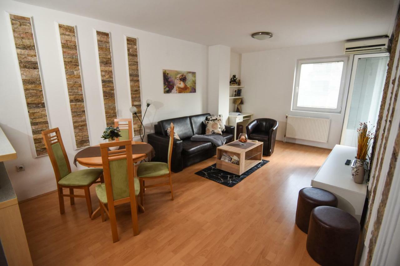Victoria Apartment - Excellent Choice - Near Center سكوبجي المظهر الخارجي الصورة